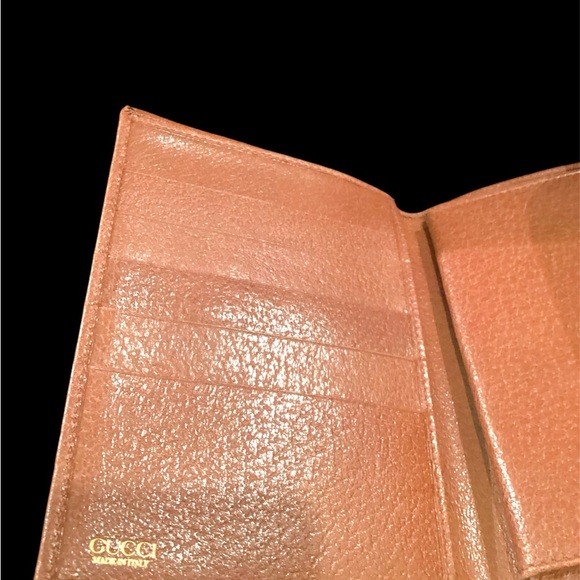 Authentic Gucci Handbag ❤️ FULL INCLUSION ❤️ - Picture 4 of 16